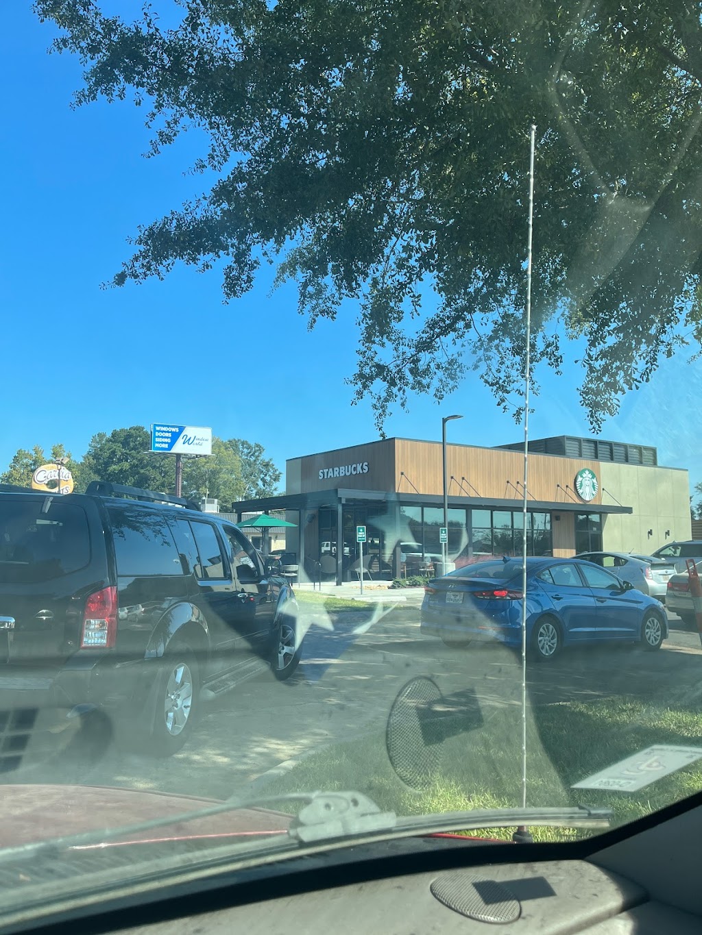 Starbucks | cafe | 603 Mississippi 15, W 6th St, Laurel, MS 39440, USA | 6017780060 OR +1 601-778-0060