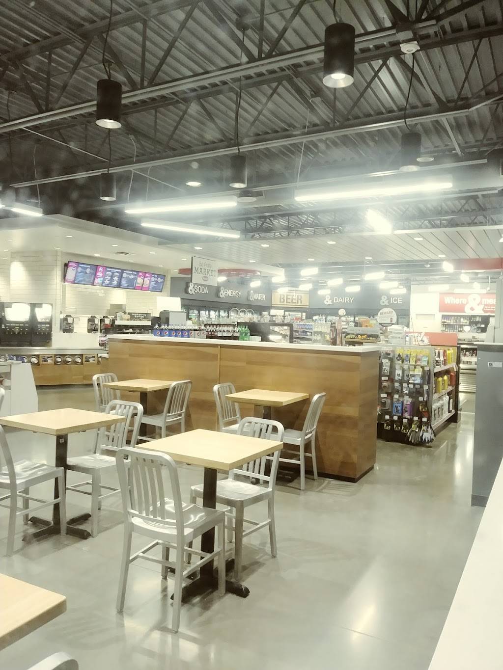 Kum & Go | meal takeaway | 501 Cowan Dr, Lebanon, MO 65536, USA | 4175321078 OR +1 417-532-1078
