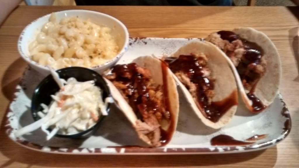 Wolfies Grill | restaurant | 137 W Main St, Westfield, IN 46074, USA | 3173997826 OR +1 317-399-7826