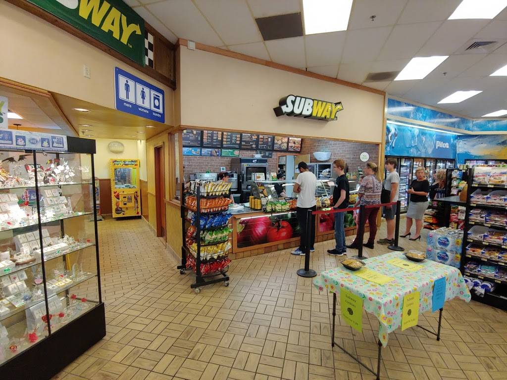 Subway | meal takeaway | 6676 MO-13, Higginsville, MO 64037, USA | 6605846660 OR +1 660-584-6660