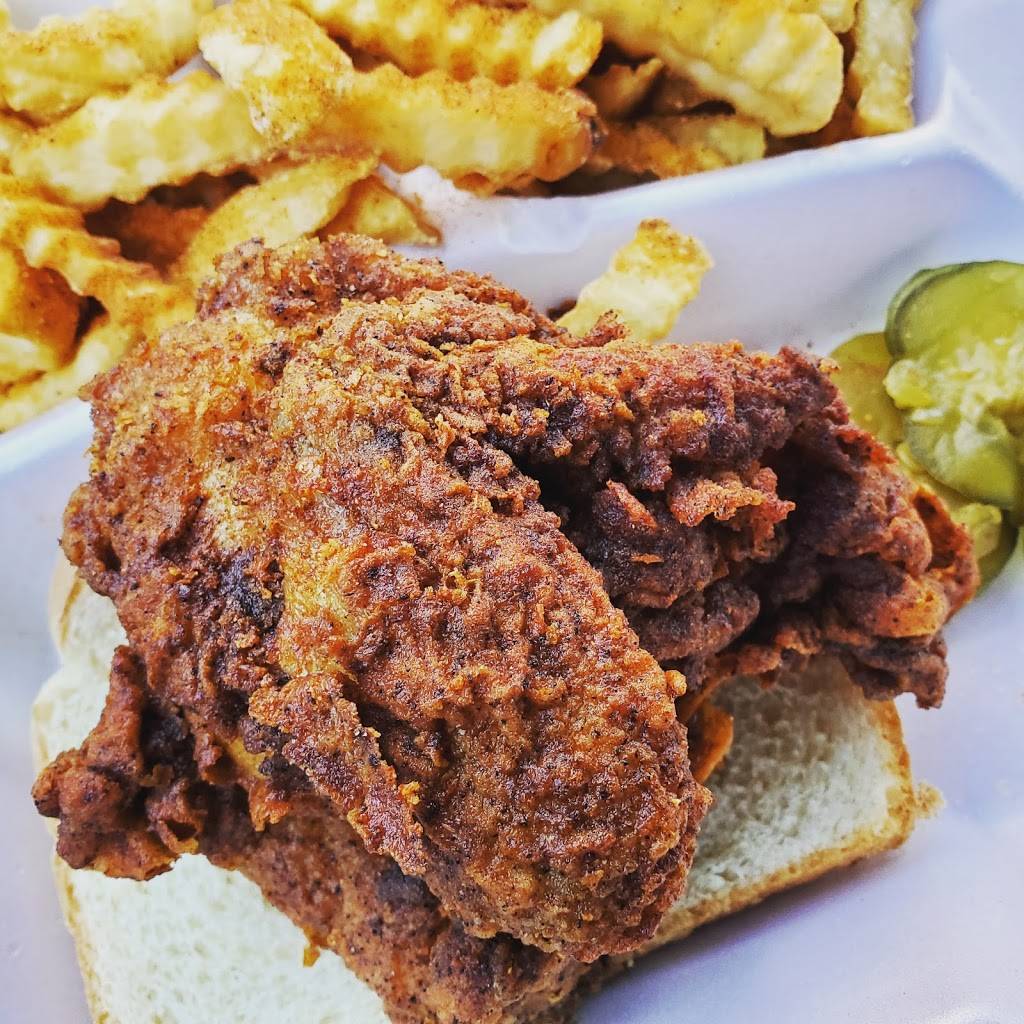 Moore's Famous Chicken Restaurant 115 Walton Ferry Rd, Hendersonville, TN 37075, USA