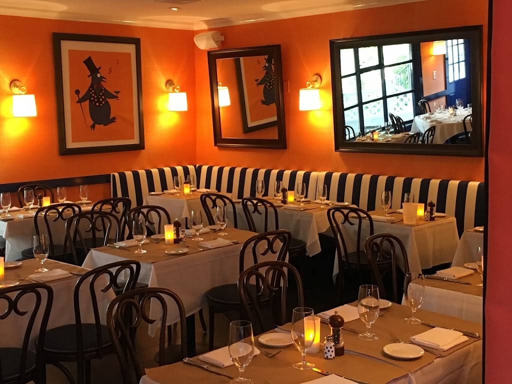 Le Penguin | restaurant | 7 Sconset Square, Westport, CT 06880, USA | 2035576432 OR +1 203-557-6432