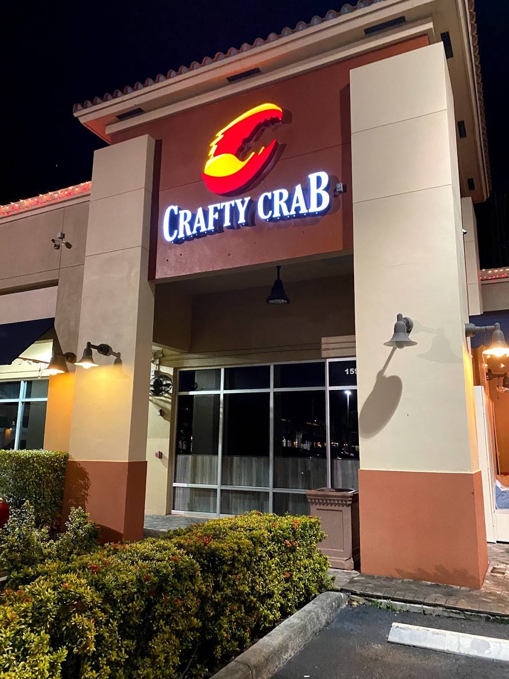 Crafty Crab 15911 Biscayne Blvd North Miami Beach FL 33160 USA