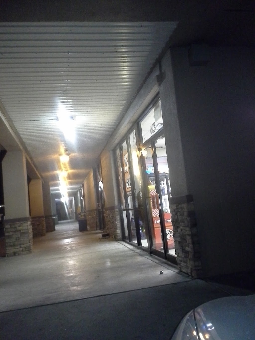 Little Caesars Pizza | meal takeaway | 425 2nd St, Mercedes, TX 78570, USA | 9565650222 OR +1 956-565-0222