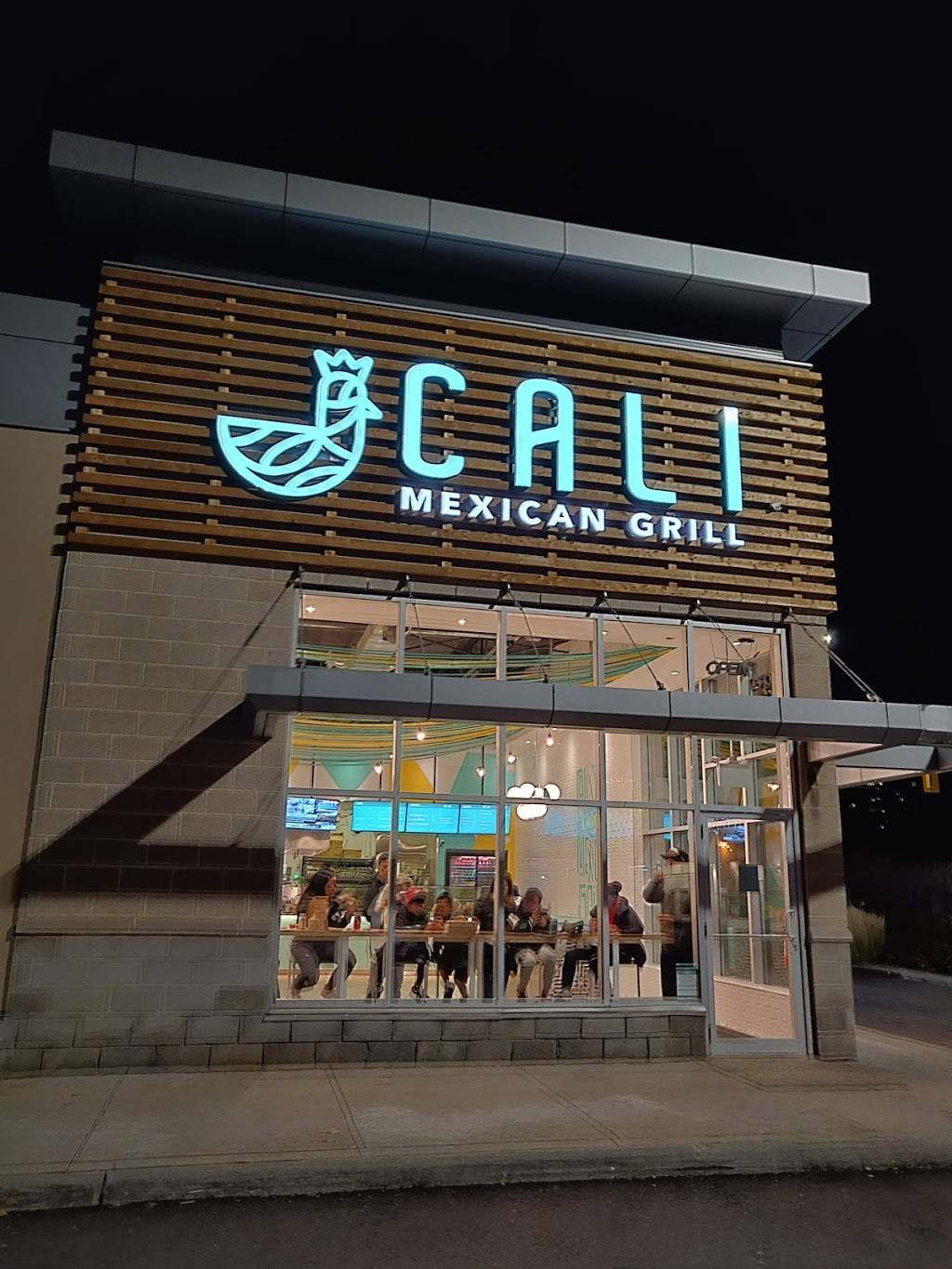 Cali Mexican Grill - Restaurant | 148 West Dr Unit 109, Brampton, ON
