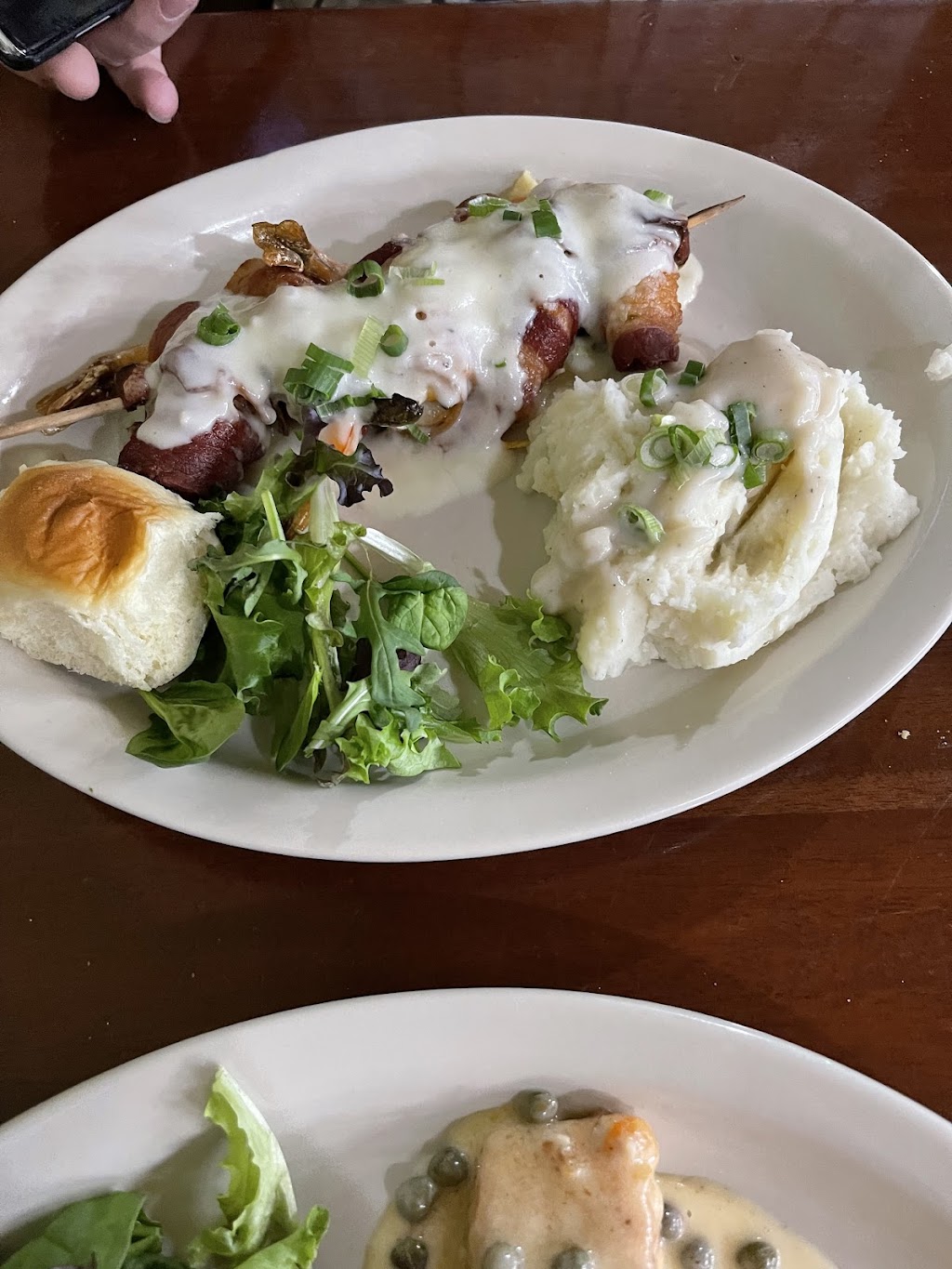 Outlaw Seafood Bar and Grill | restaurant | 19292 Main St, Lytle, TX 78052, USA | 8307726096 OR +1 830-772-6096