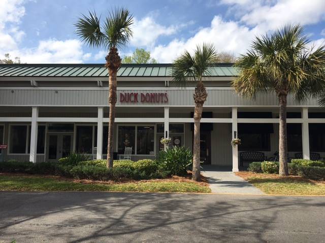 Duck Donuts | bakery | 890 William Hilton Pkwy #70, Hilton Head Island, SC 29928, USA | 8438423825 OR +1 843-842-3825