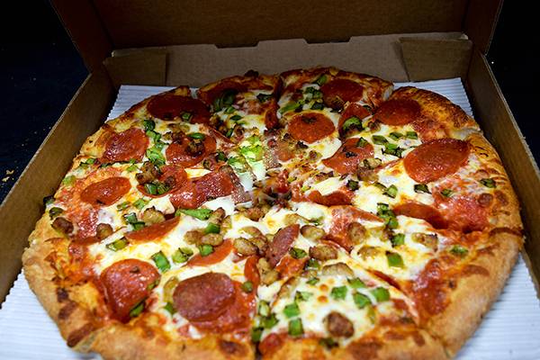 WAYNESBORO - Papa's Pizza To Go