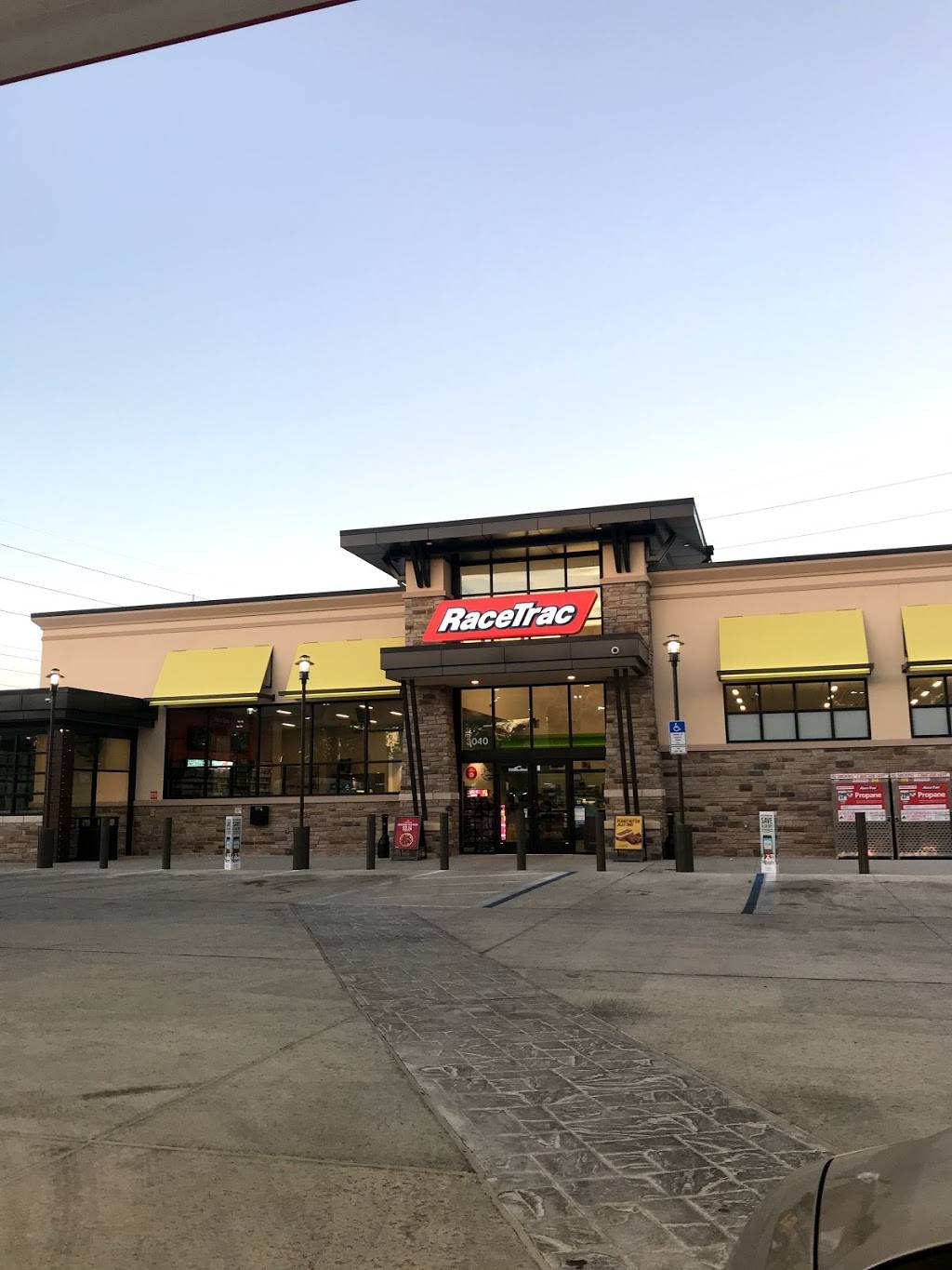 RaceTrac | 3040 S Pine Ave, Ocala, FL 34471, USA