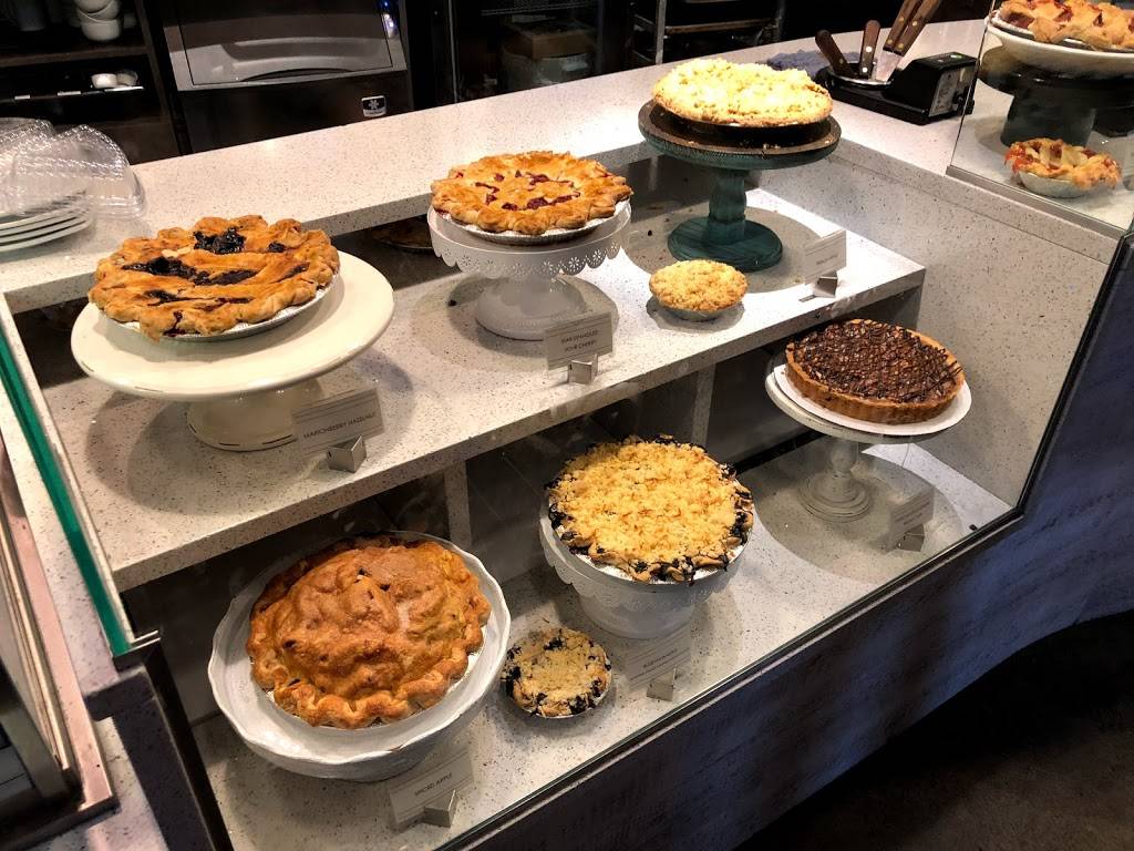 A la Mode Pies | bakery | 4225 SW Alaska St, Seattle, WA 98116, USA | 2064564343 OR +1 206-456-4343