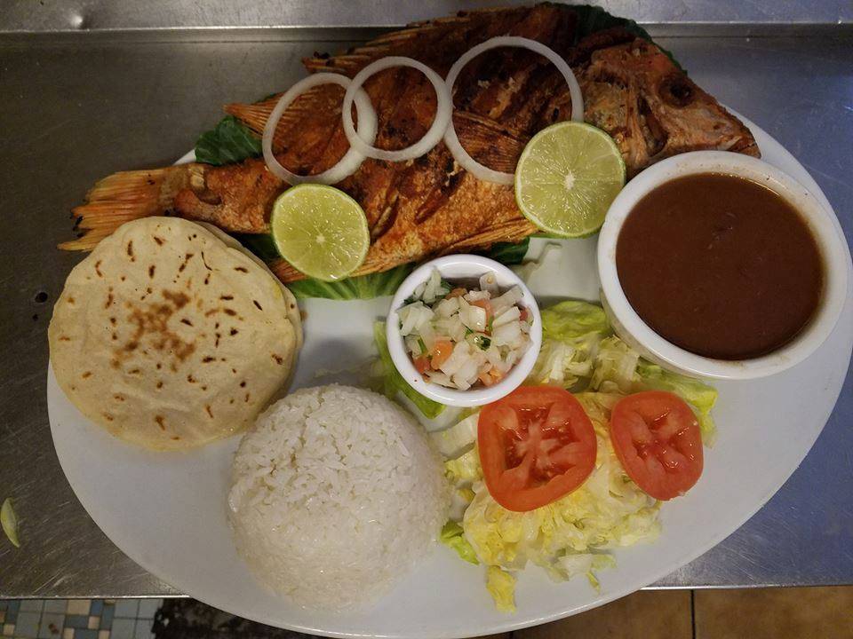 La Ceiba Latin Food Restaurant | restaurant | 1011 NE 14th St, Ocala, FL 34470, USA | 3522362226 OR +1 352-236-2226