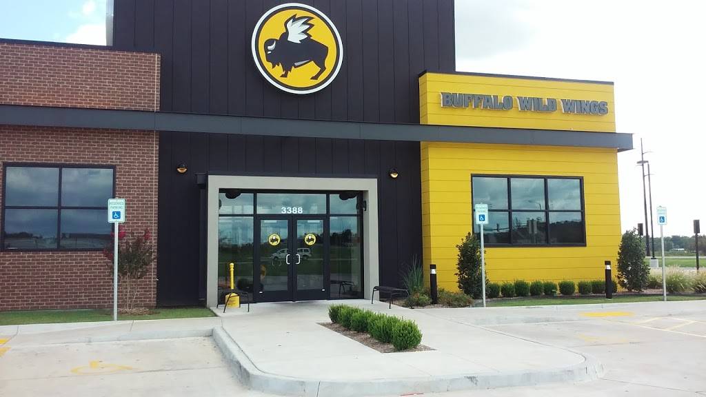 Buffalo Wild Wings | meal takeaway | 3388 Cherokee Springs Dr Rd, Tahlequah, OK 74464, USA | 9184149464 OR +1 918-414-9464