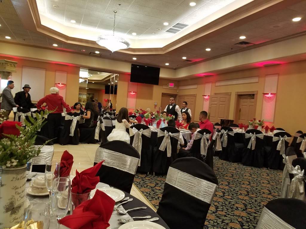 Carminas Restaurant and Banquets | restaurant | 1055 N Randall Rd, Elgin, IL 60123, USA | 8477606000 OR +1 847-760-6000