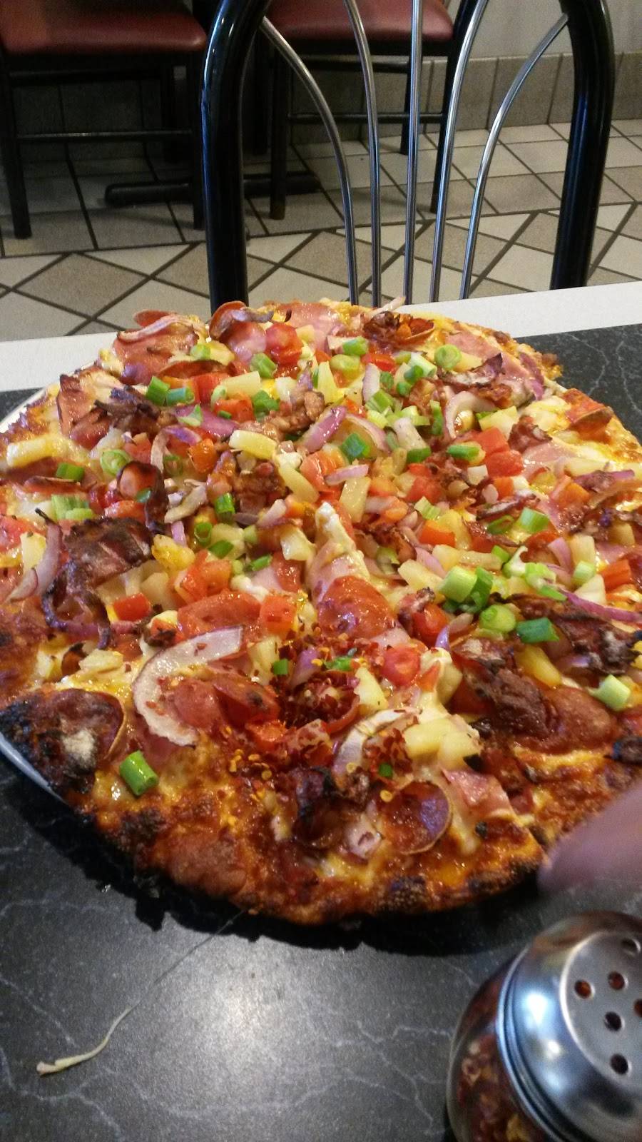 Round Table Pizza Meal Delivery 1220 Oakmead Pkwy