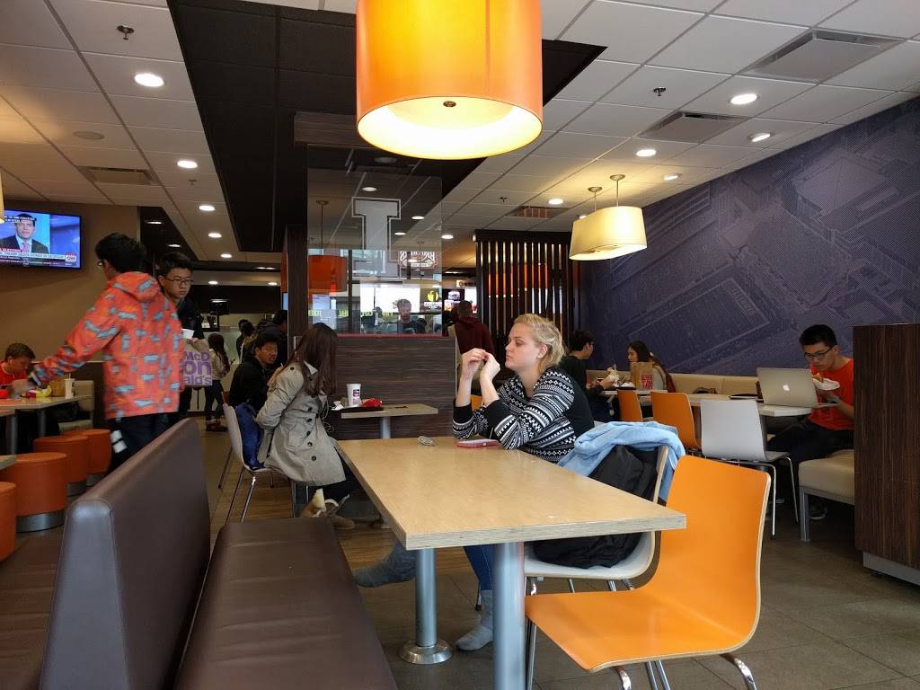 McDonalds | cafe | 616 E Green St, Champaign, IL 61820, USA | 2173844834 OR +1 217-384-4834