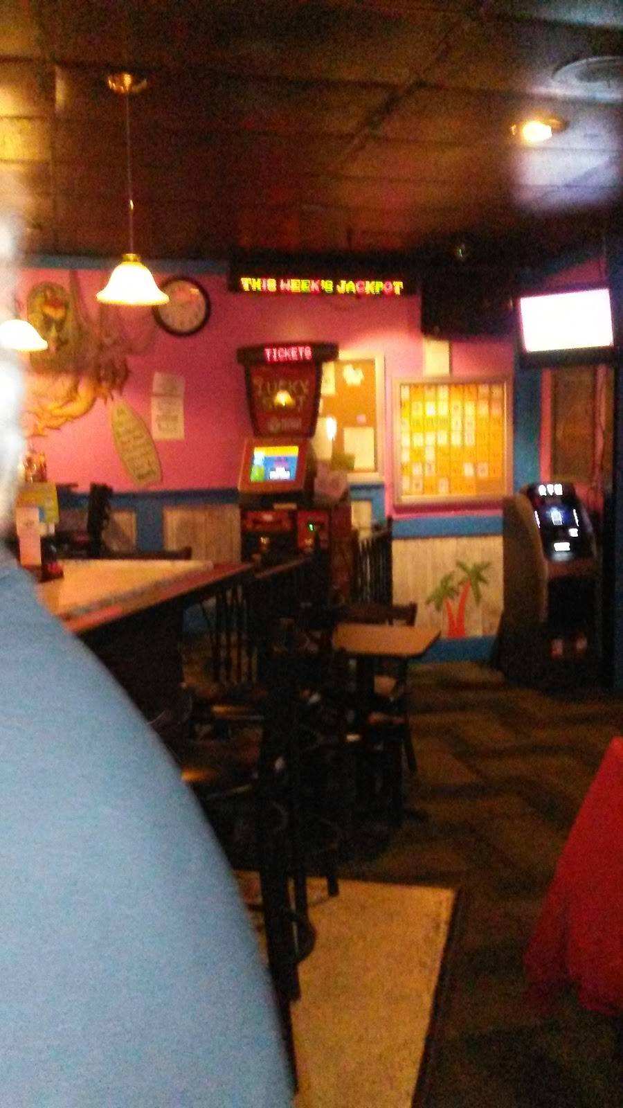 Busters Place | restaurant | 5784 W Jefferson Ave, Trenton, MI 48183, USA | 7346764292 OR +1 734-676-4292