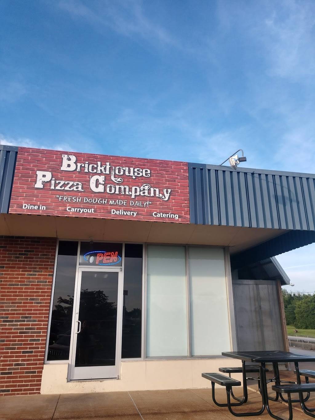 Brickhouse Pizza Company | meal delivery | 12249 Natural Bridge Rd, Bridgeton, MO 63044, USA | 3142914000 OR +1 314-291-4000