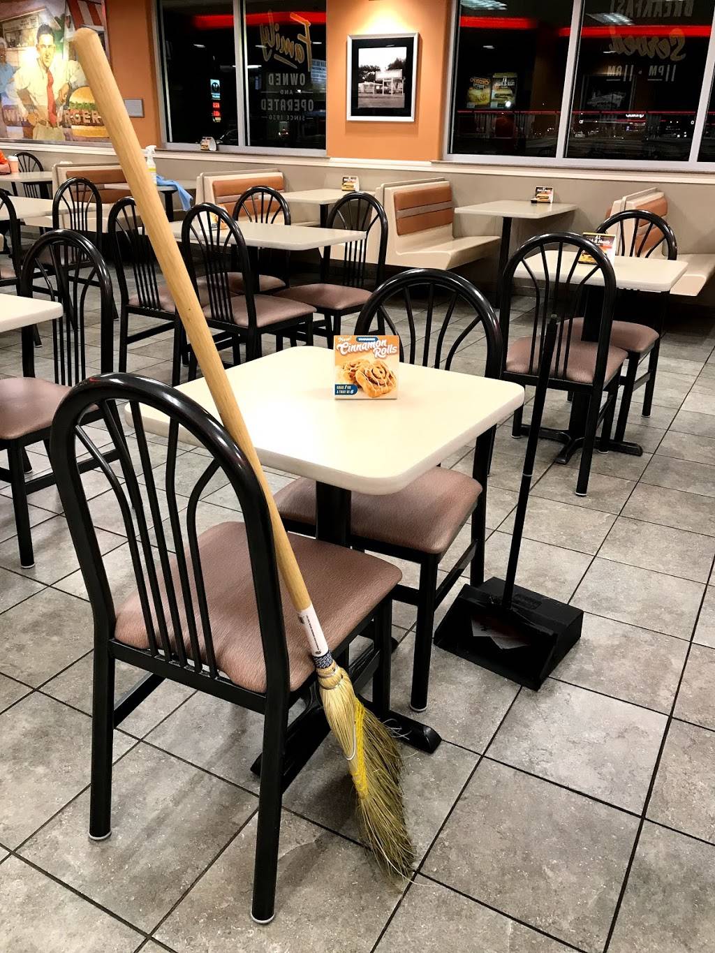 Whataburger | restaurant | 1700 N, I-35, Gainesville, TX 76240, USA | 9406680984 OR +1 940-668-0984