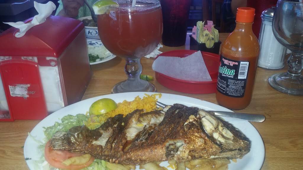 New Rodeo | restaurant | 407 E Rio Grande St, Victoria, TX 77901, USA | 3615758210 OR +1 361-575-8210