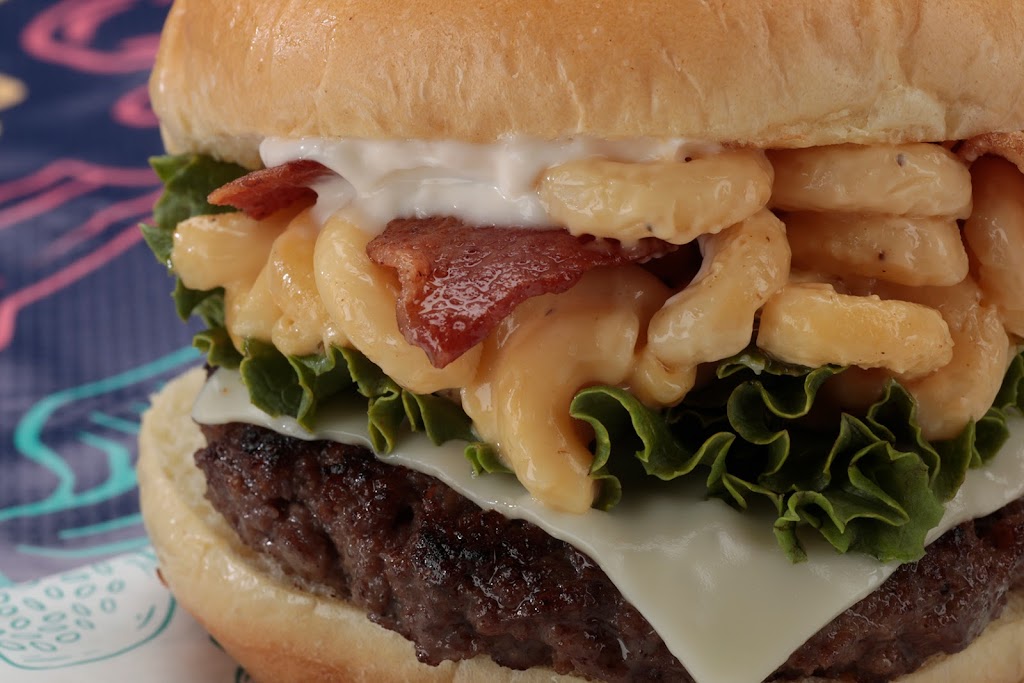 Yoyo's Burgers 12161 SW 152nd St, Miami, FL 33177, USA