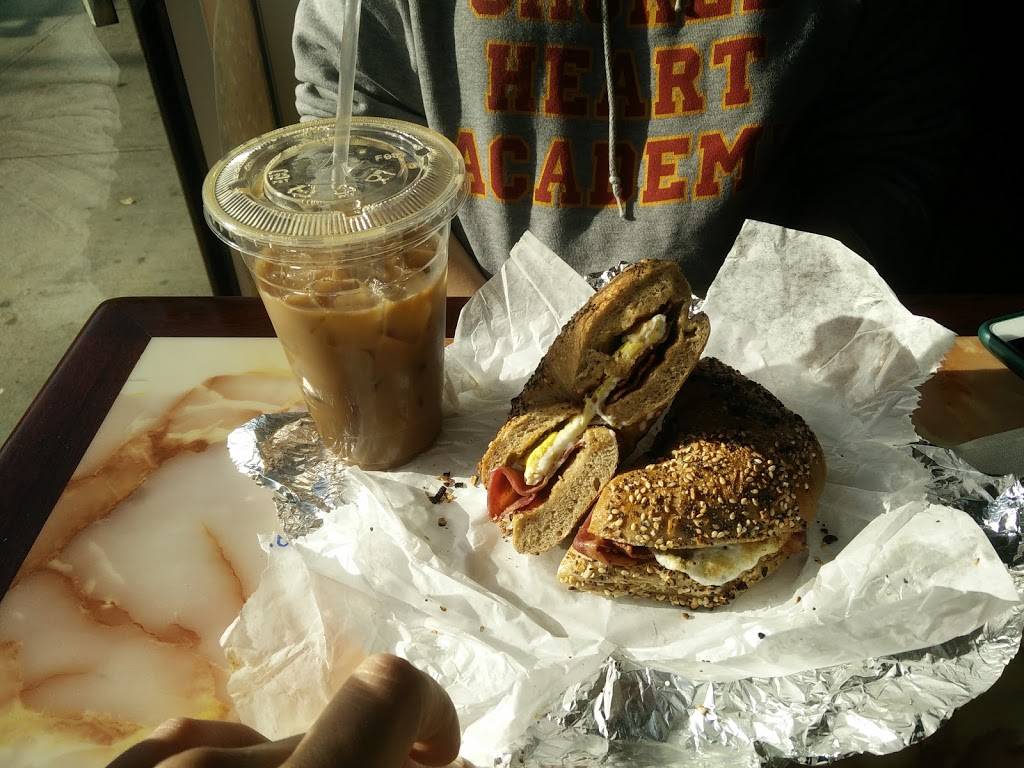 Bagels & Brew | bakery | 4305 Broadway, Astoria, NY 11103, USA | 7185454440 OR +1 718-545-4440