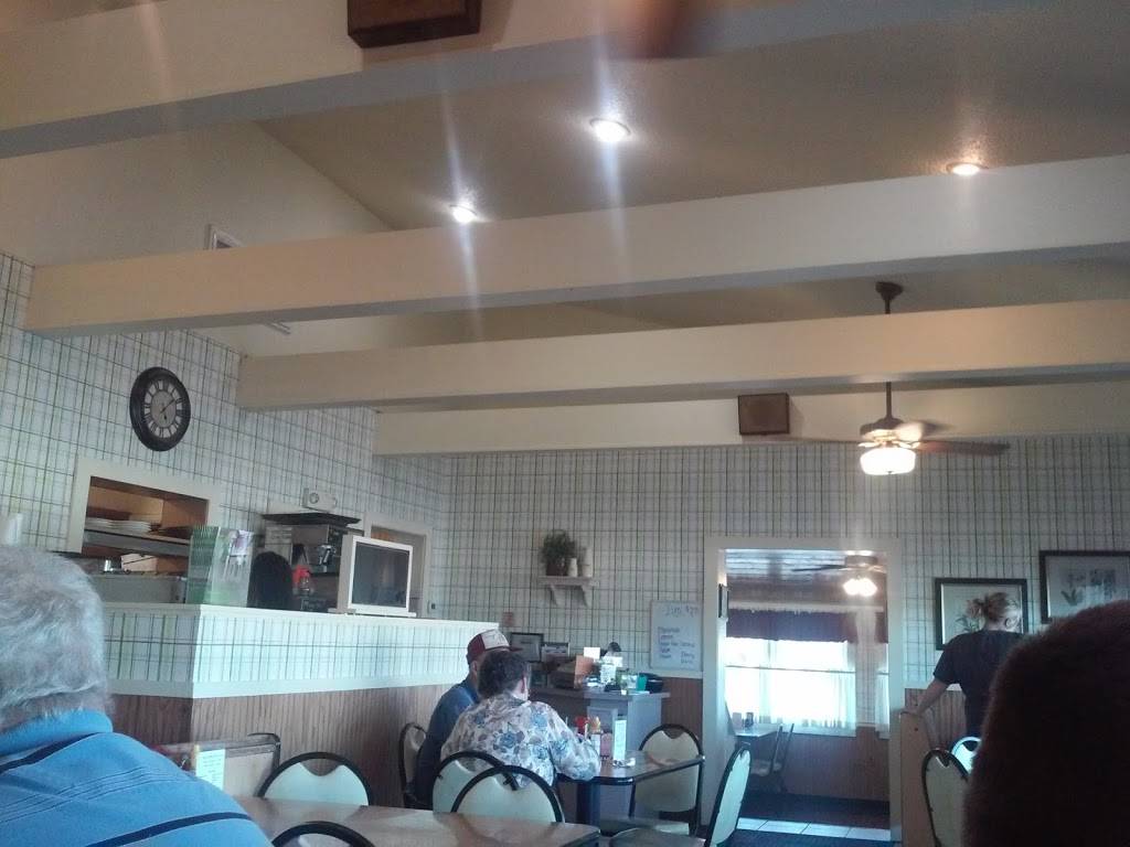 Country Cupboard | restaurant | 3333 S Division St, Carterville, IL 62918, USA | 6189854470 OR +1 618-985-4470