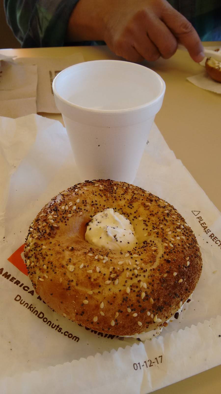 Dunkin | bakery | 7670 Winchester Rd Suite 101, Memphis, TN 38125, USA | 9017560301 OR +1 901-756-0301