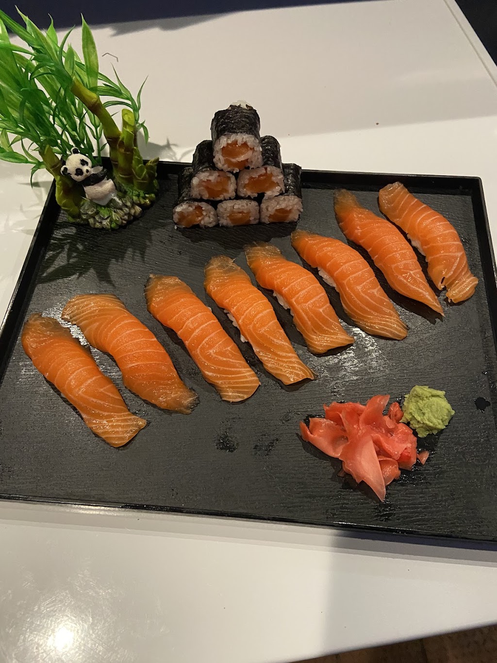 Wave Sushi | meal takeaway | 18423 Farm to Market Rd 1488, Magnolia, TX 77354, USA | 2817897035 OR +1 281-789-7035