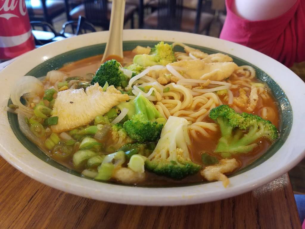Hop Sheing Noodle House | restaurant | 4232 Fort St, Lincoln Park, MI 48146, USA | 3133821688 OR +1 313-382-1688