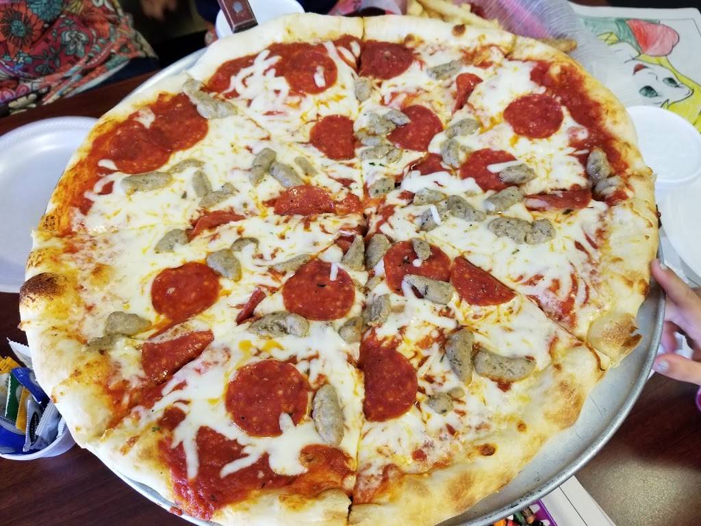 The Hooch | restaurant | 16 Chattahoochee Strasse, Helen, GA 30545, USA | 7068780031 OR +1 706-878-0031
