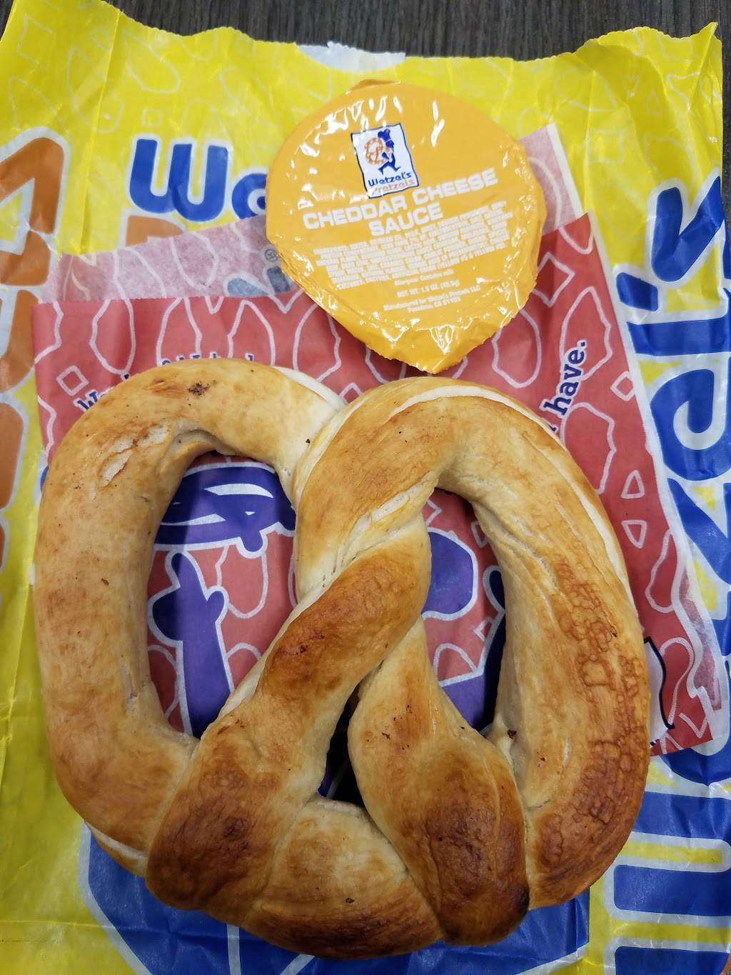 Wetzel's Pretzels - Restaurant | 3030 Plaza Bonita Rd # 2032,# 9264 ...