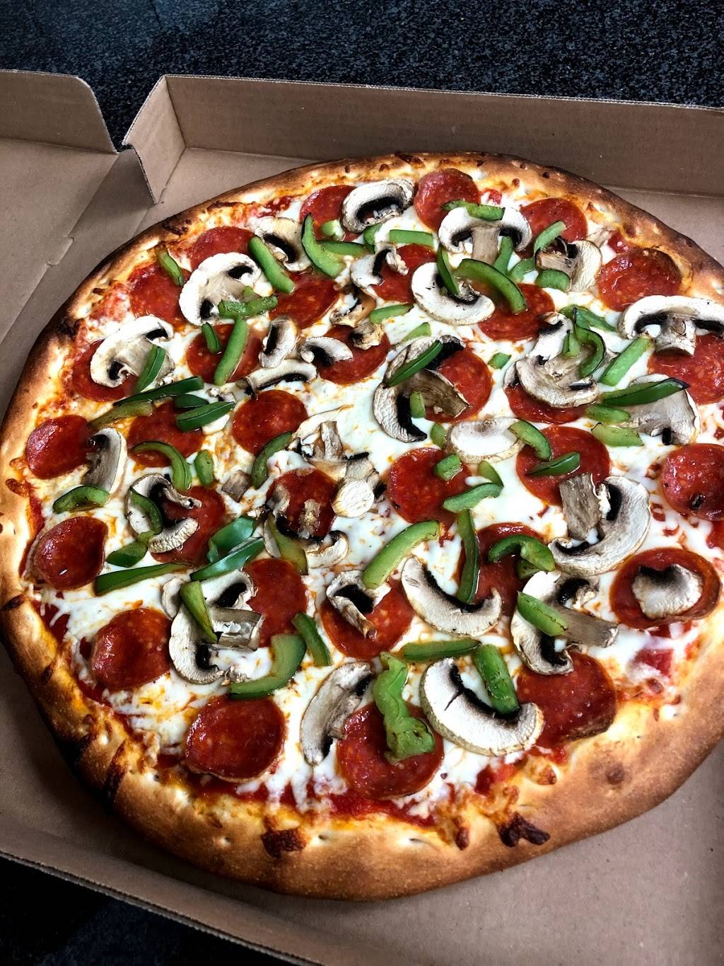 Firestone Pizza and Wings - Mountain | meal delivery | 536 Upper Wellington St, Hamilton, ON L9A 3P5, Canada | 9055751818 OR +1 905-575-1818