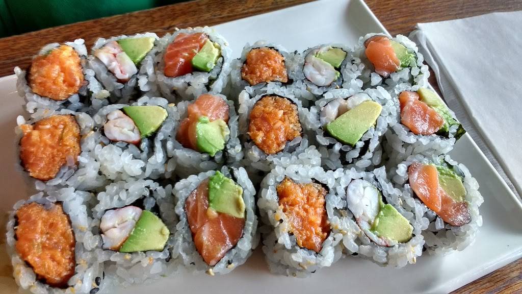 Zest Sushi | restaurant | 249 Broome St, New York, NY 10002, USA | 2126773158 OR +1 212-677-3158