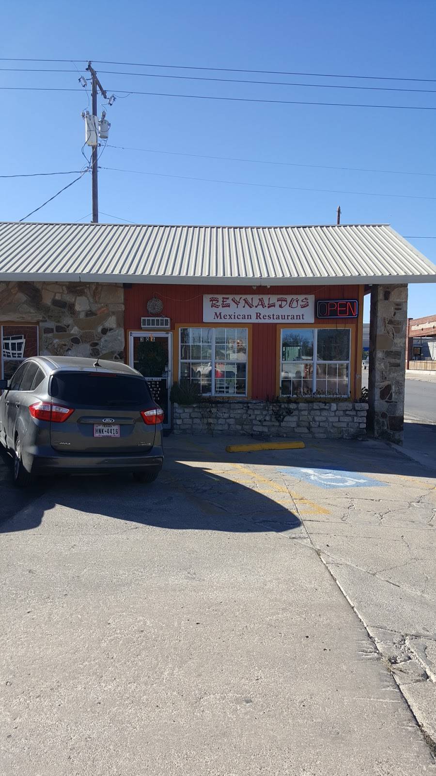 Reynaldos | restaurant | 306 E Washington St, Stephenville, TX 76401, USA | 2549187396 OR +1 254-918-7396