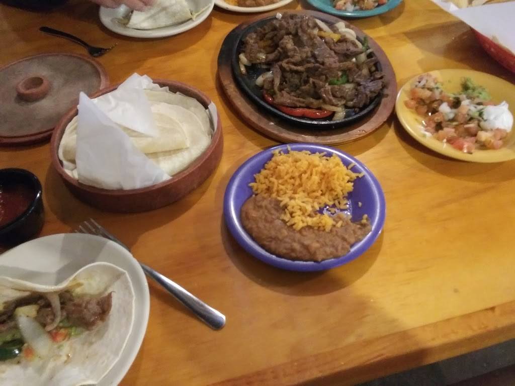 Tonys Mexican Restaurant | restaurant | 865 W Audie Murphy Pkwy, Farmersville, TX 75442, USA | 9727826370 OR +1 972-782-6370