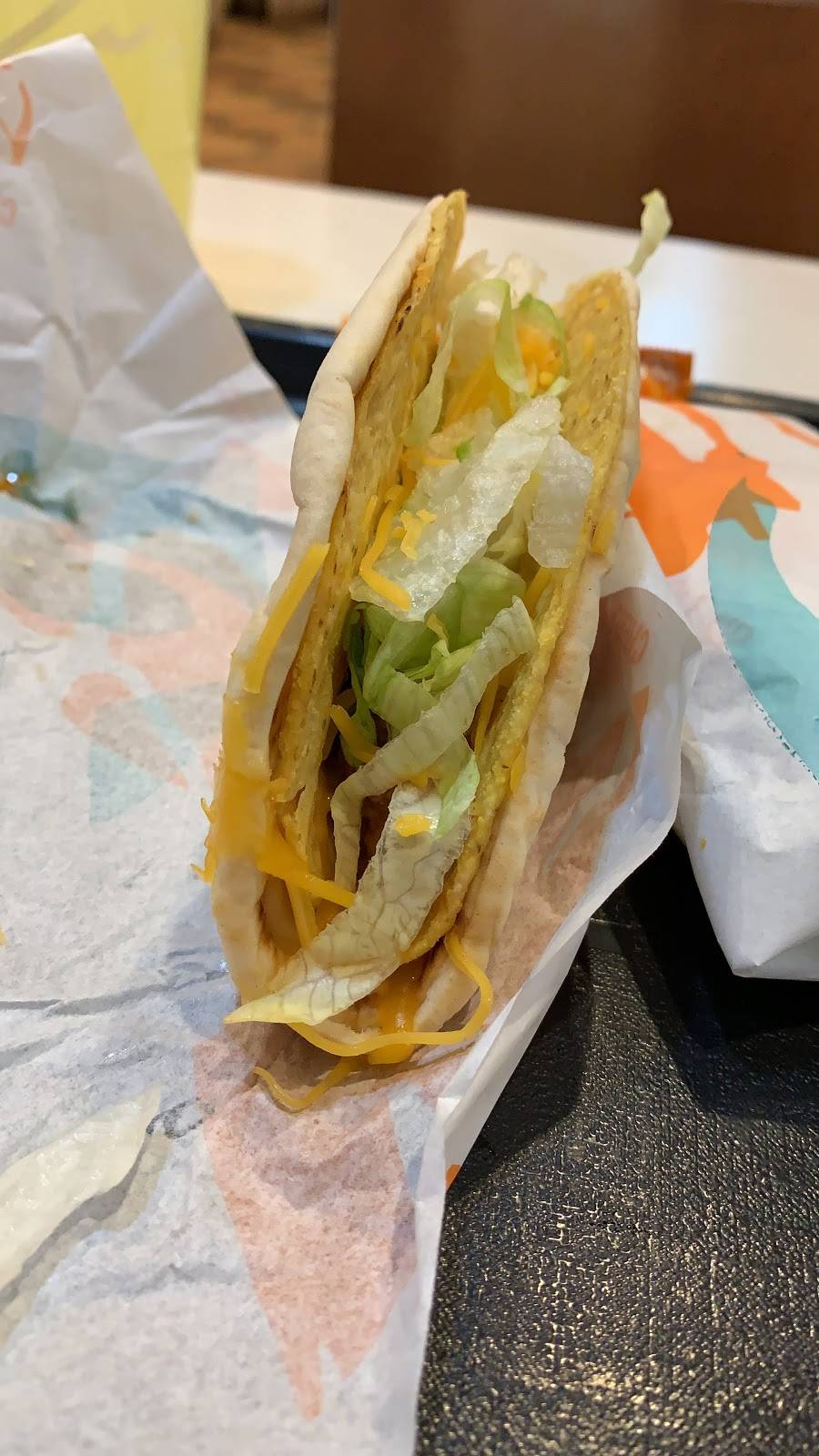 Taco Bell | meal takeaway | 2020 Tonnelle Ave, North Bergen, NJ 07047, USA | 2014229666 OR +1 201-422-9666