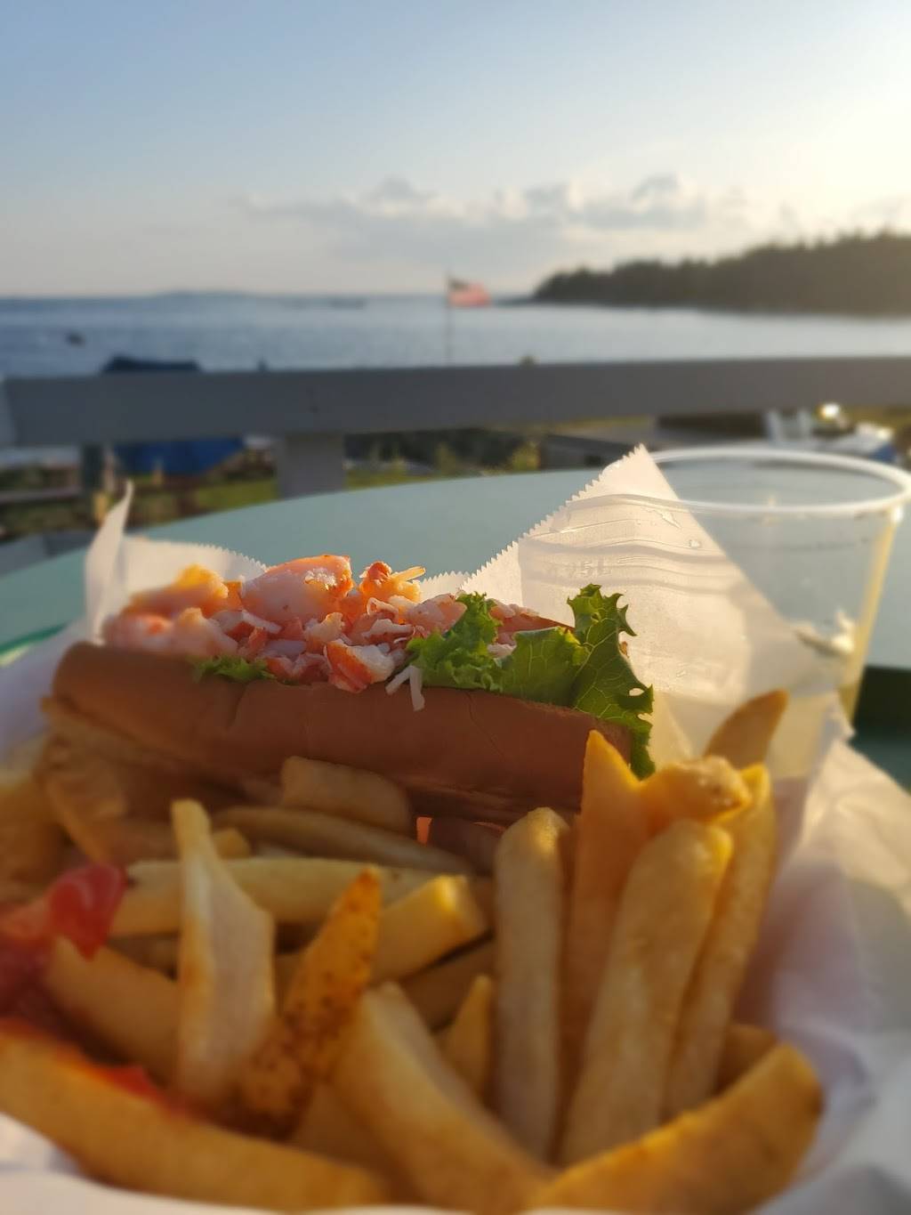 Annas Waters Edge Restaurant | restaurant | 75 Blacks Landing Rd, Phippsburg, ME 04562, USA | 2073891803 OR +1 207-389-1803