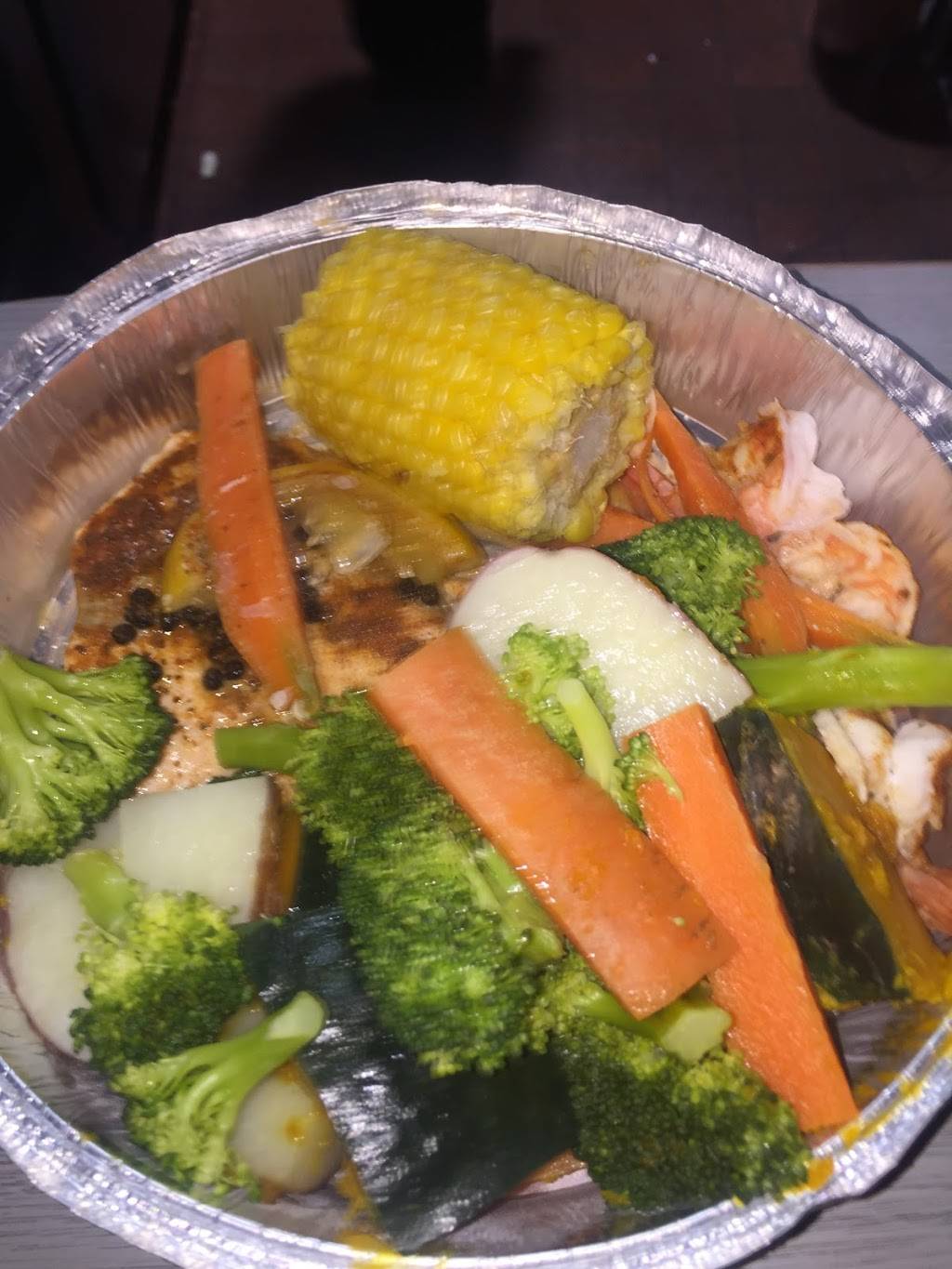 Taystee Seafood Shack | restaurant | 678 Allerton Ave, The Bronx, NY 10467, USA | 7186847778 OR +1 718-684-7778