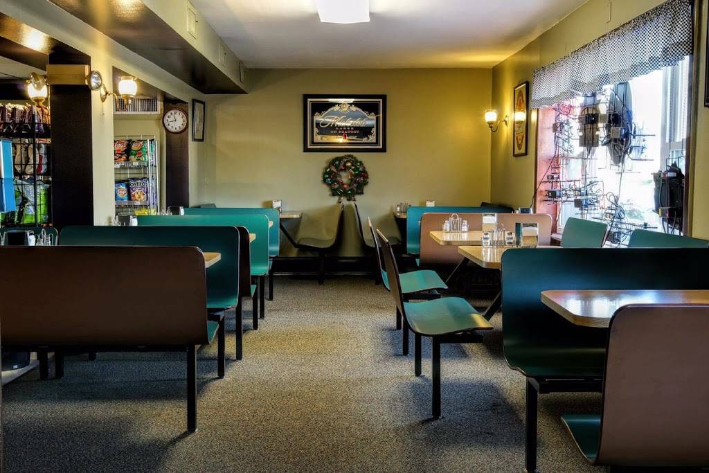 Sunshine 6-Packs and Subs | restaurant | 1244 Broad St, Montoursville, PA 17754, USA | 5703681258 OR +1 570-368-1258