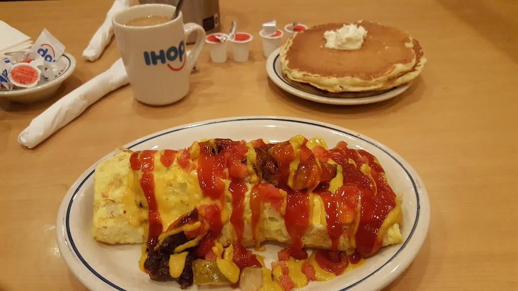 IHOP | restaurant | 11475 Cinema Dr Dr, DIberville, MS 39540, USA | 2283961016 OR +1 228-396-1016
