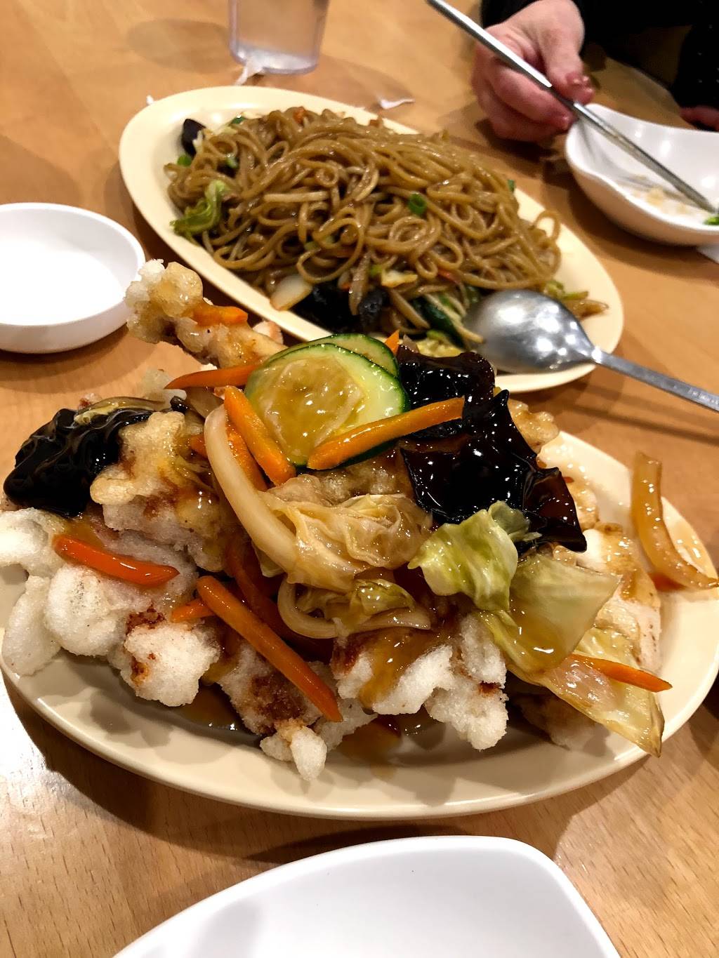 Paik's Noodles Restaurant 28124 Newhall Ranch Rd, Santa Clarita, CA