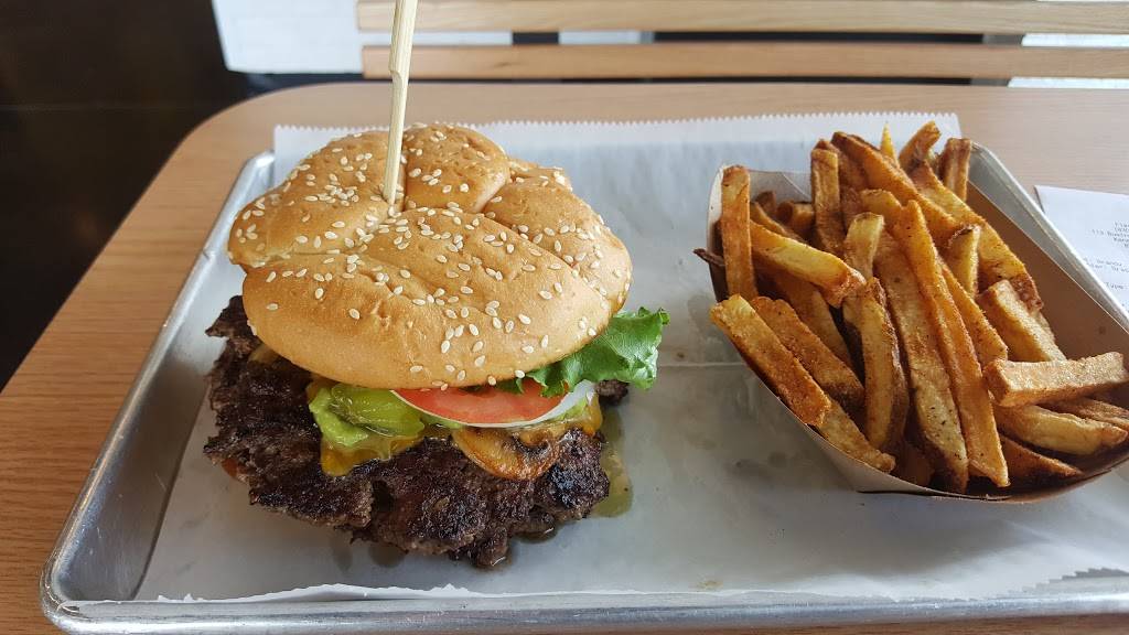 Flash Burger | restaurant | 119 Business Park Dr #100, Kenedy, TX 78119, USA | 8305830870 OR +1 830-583-0870