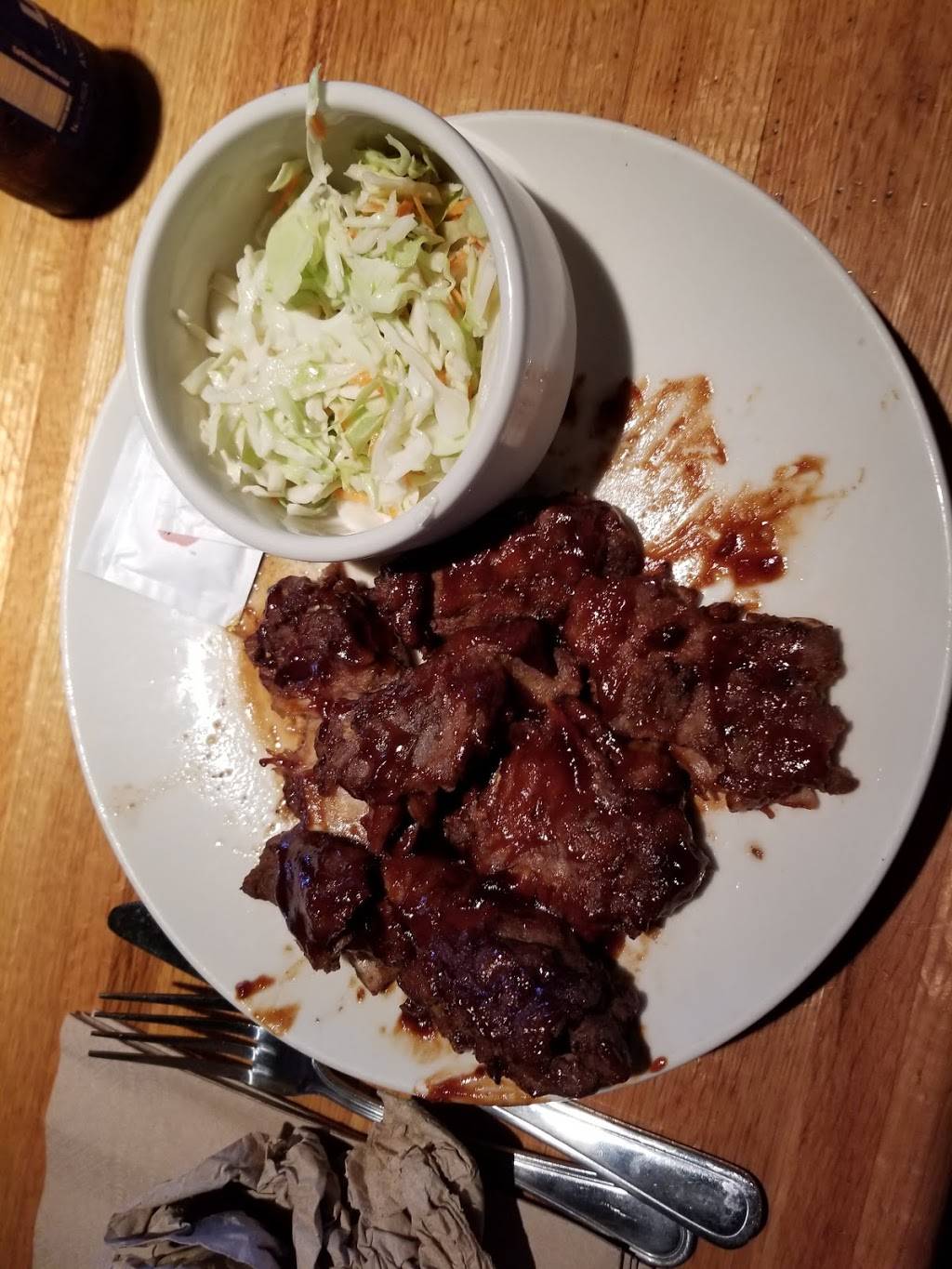 Applebees Grill + Bar | restaurant | 3181 Maple Ave, Zanesville, OH 43701, USA | 7405889244 OR +1 740-588-9244
