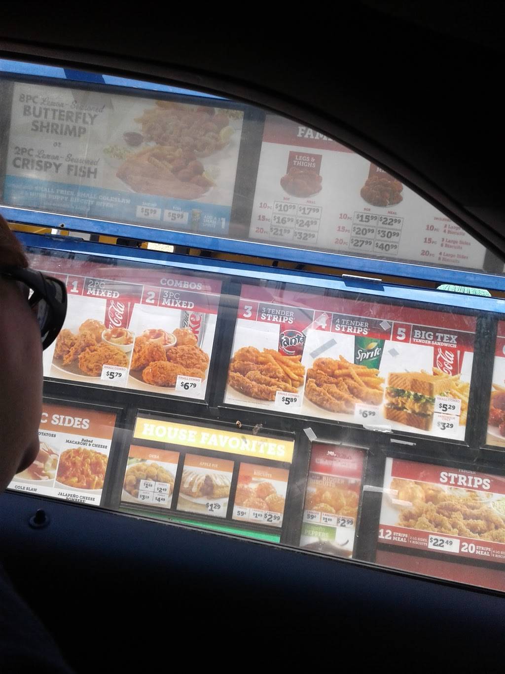 Churchs Chicken | restaurant | 110 N Sunset Strip St, Kenedy, TX 78119, USA | 8305839030 OR +1 830-583-9030