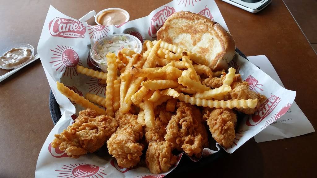 Raising Cane's Chicken Fingers - Meal Takeaway | 1020 W University Ave ...