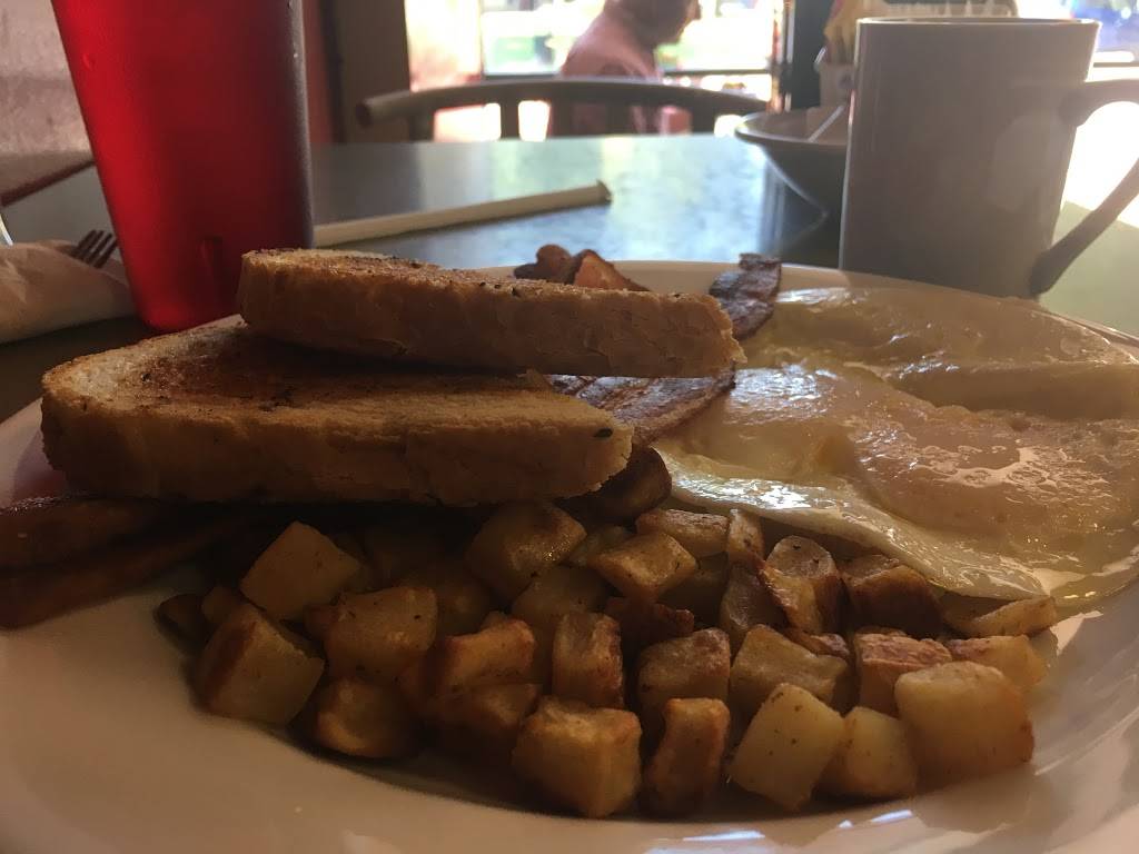 Maries Cafe | meal takeaway | 117 Public Square, Medina, OH 44256, USA | 3307253322 OR +1 330-725-3322