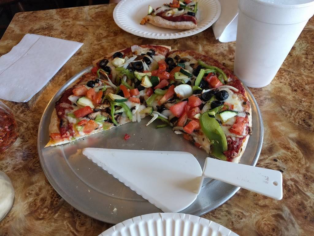 Caveman Caveys Pizza | restaurant | 3620 Mt Pinos Way #107, Frazier Park, CA 93225, USA | 6612451474 OR +1 661-245-1474