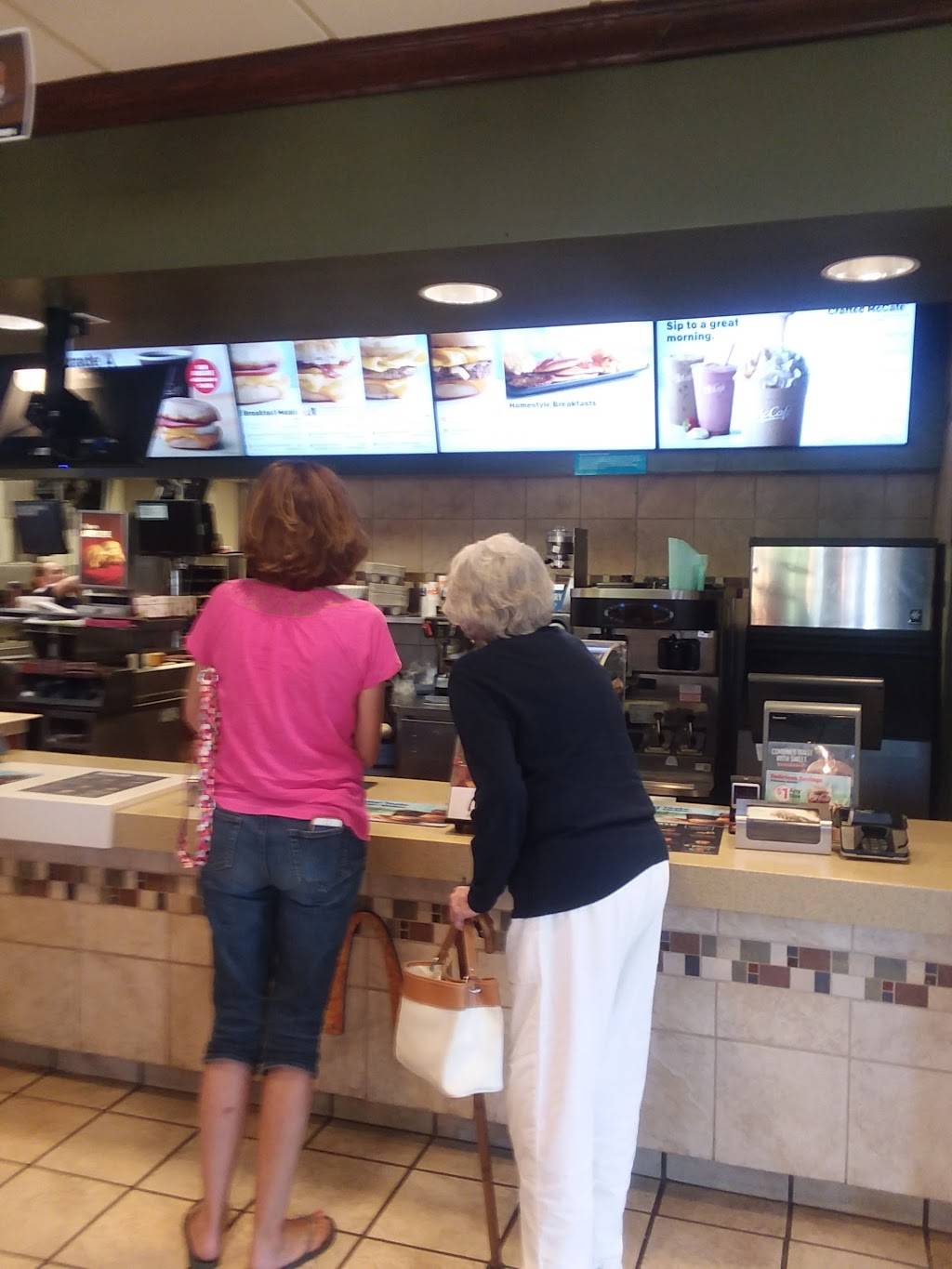 McDonalds | cafe | 3425 Lansing Ave, Jackson, MI 49201, USA | 5177687091 OR +1 517-768-7091