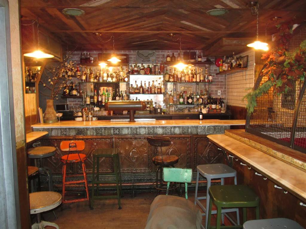 Tinys & The Bar Upstairs | restaurant | 135 W Broadway, New York, NY 10013, USA | 2123741135 OR +1 212-374-1135