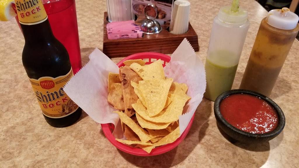 Taqueria Jalisco | restaurant | 127 S Sunset Strip St, Kenedy, TX 78119, USA | 8305830075 OR +1 830-583-0075